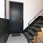 Two Luxury 2 Bedroom Duplex Apartments Holborn London