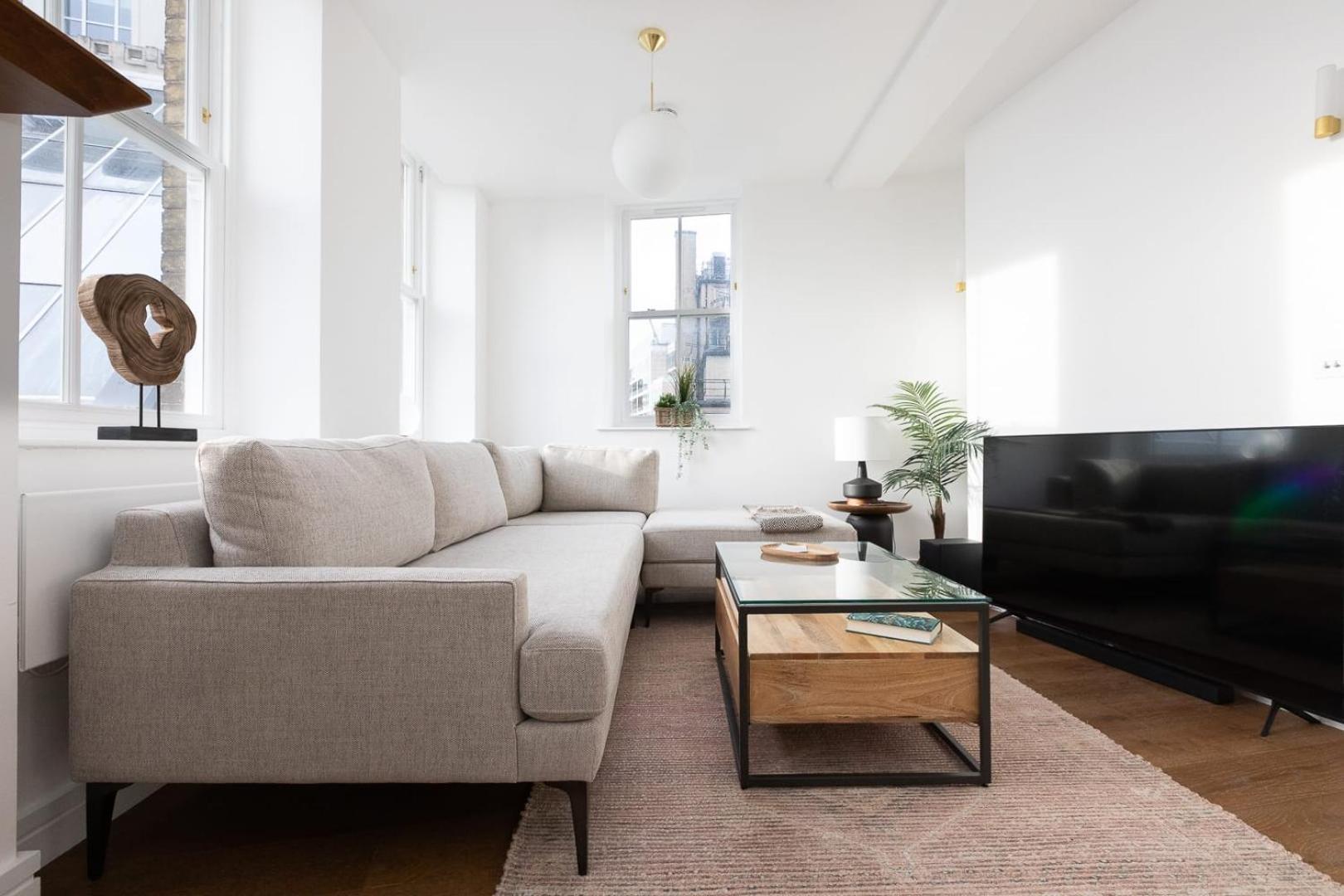 Two Luxury 2 Bedroom Duplex Holborn Apartment London