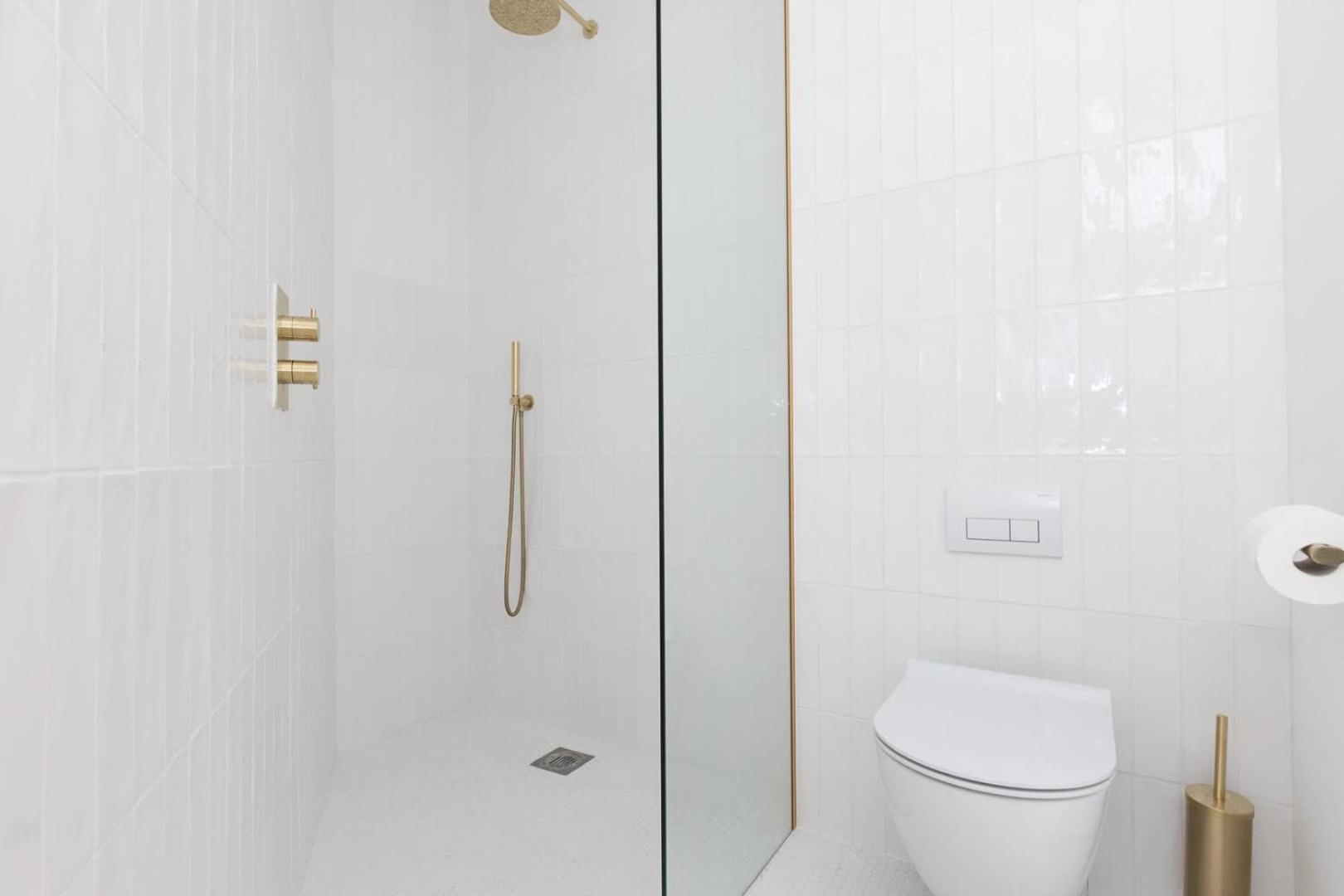 Two Luxury 2 Bedroom Duplex Holborn Apartment London